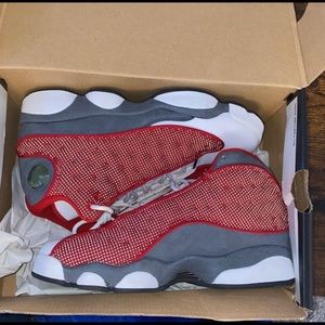 Air Jordan 13 Retro Red Flint (SIZE 6 IN BOYS) (PREOWNED)